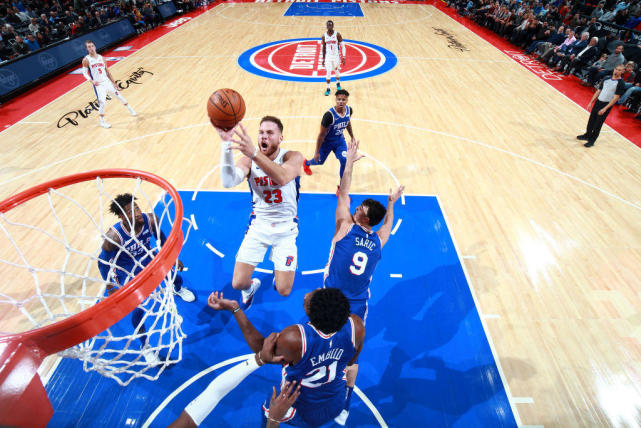  班切罗准绝杀魔术险胜活塞  