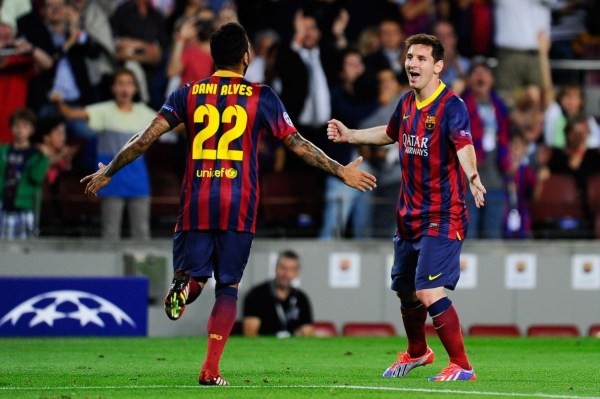  狼队锋霸劳尔吉梅内斯帽子戏法助球队大胜谢菲联